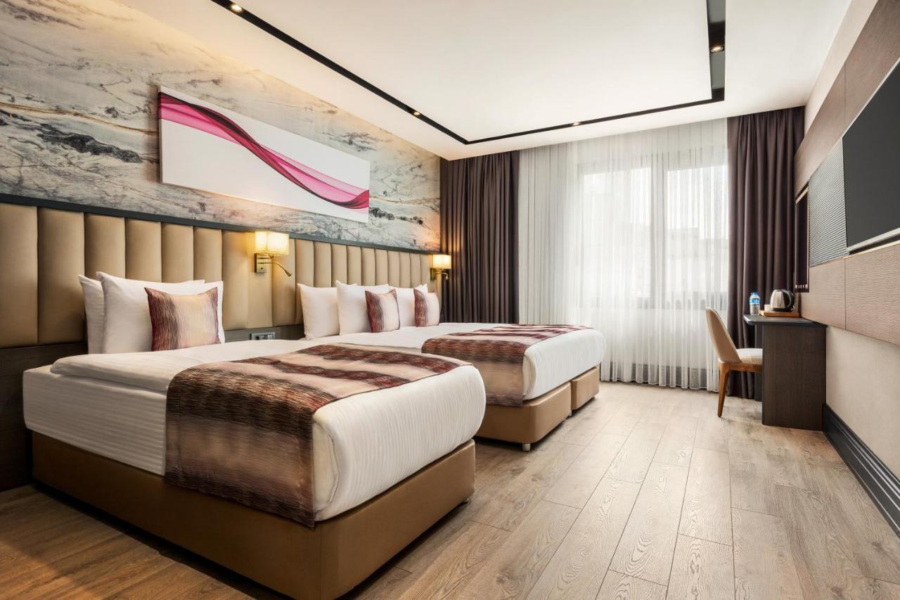 Ramada By Wyndham Istanbul Umraniye Hotel Ngoại thất bức ảnh