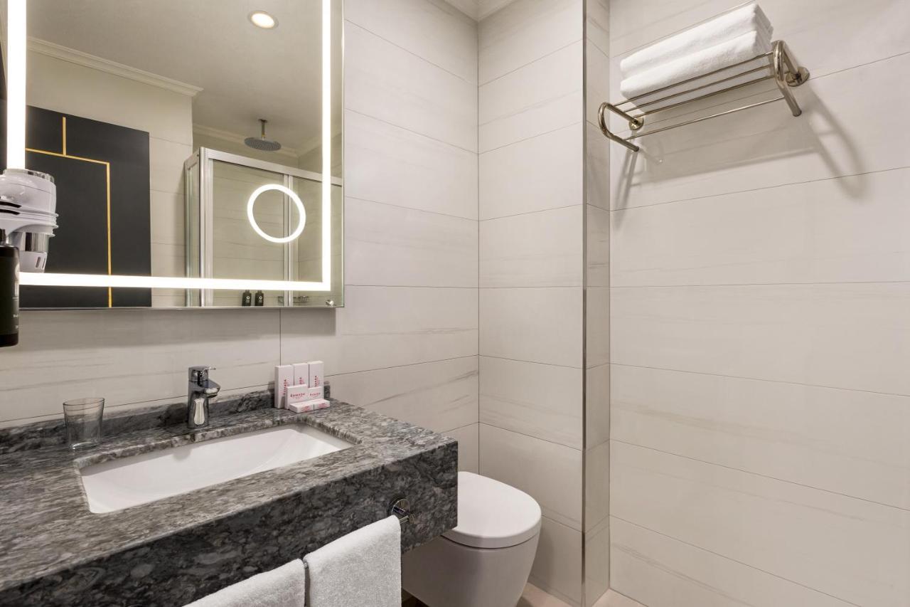 Ramada By Wyndham Istanbul Umraniye Hotel Ngoại thất bức ảnh